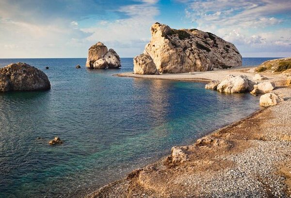 petra tou romiou  x